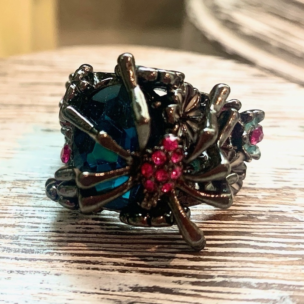 3236 Intricate Black and Blue Spider Ring